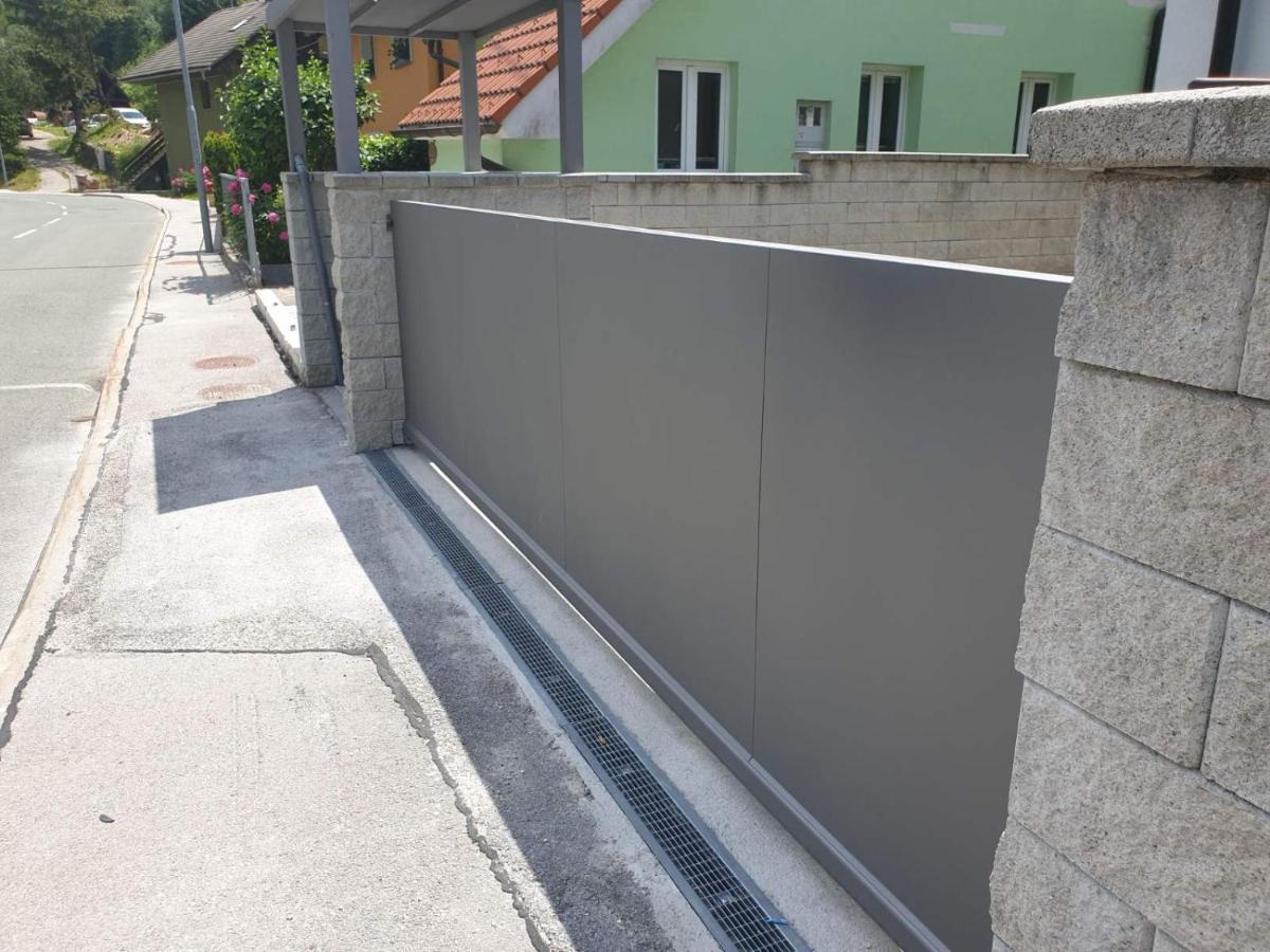 Apartma Sava-Stol Jesenice Luaran gambar