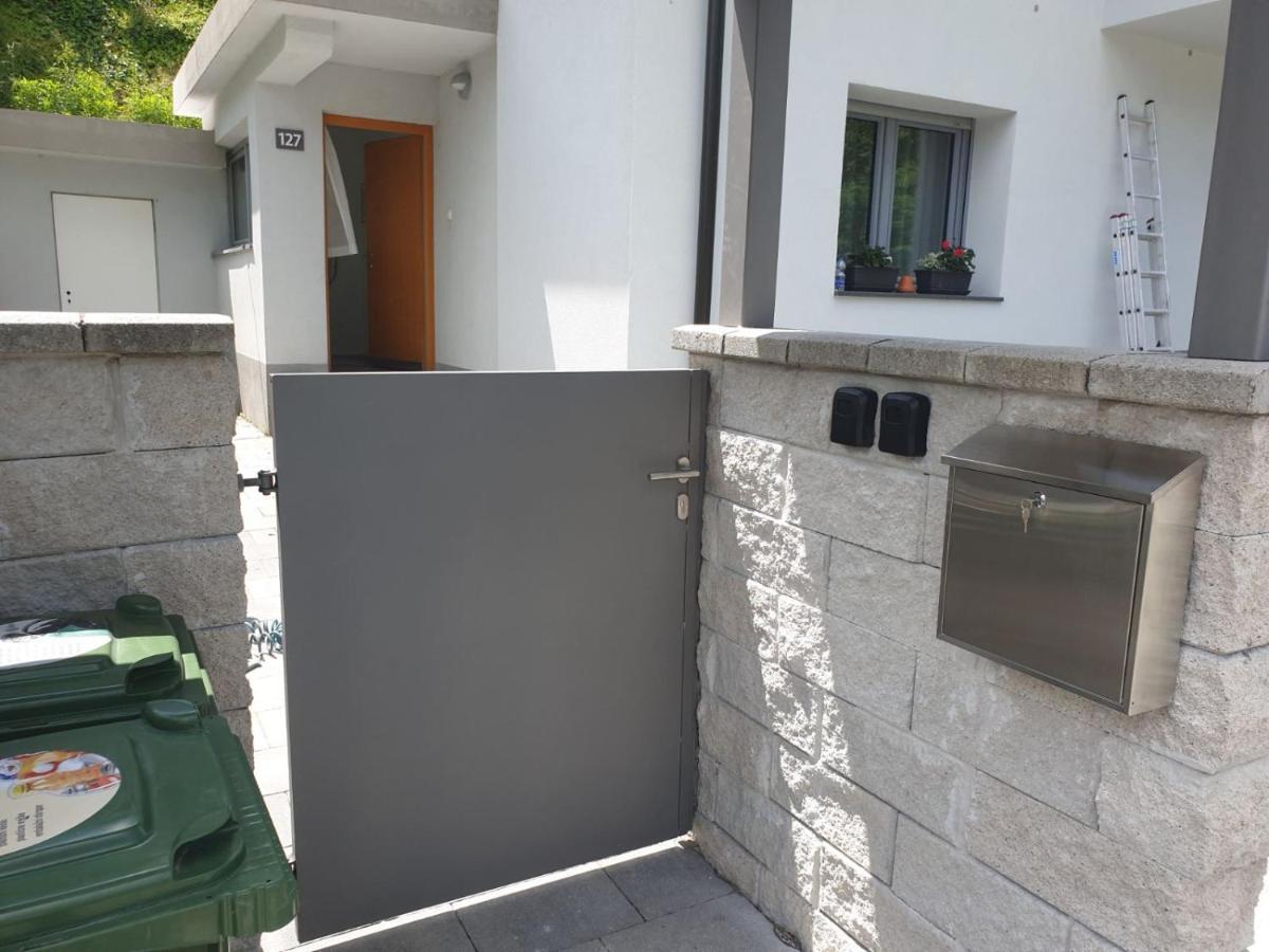 Apartma Sava-Stol Jesenice Luaran gambar