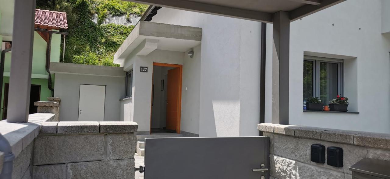 Apartma Sava-Stol Jesenice Luaran gambar
